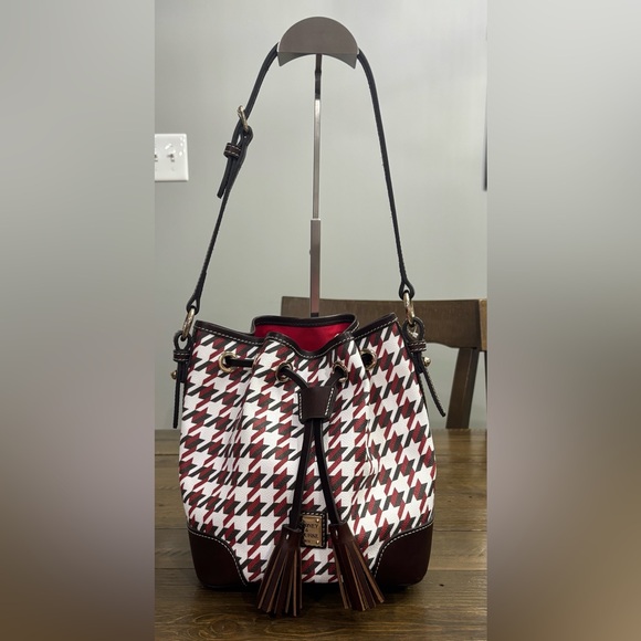 Dooney & Bourke Handbags - Dooney & Bourke Houndstooth Drawstring Crossbody Bucket Bag